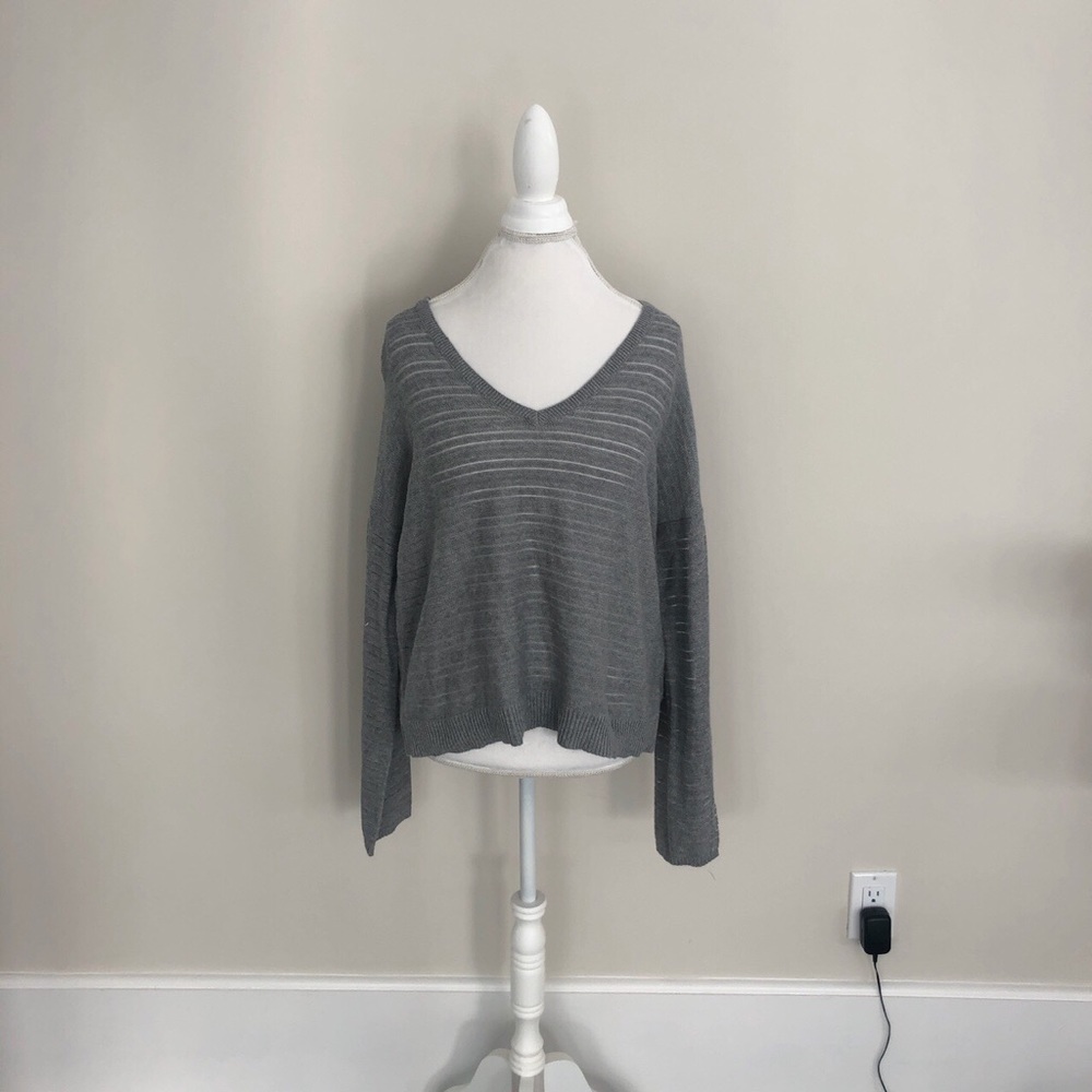 NWT splendid grey sweater